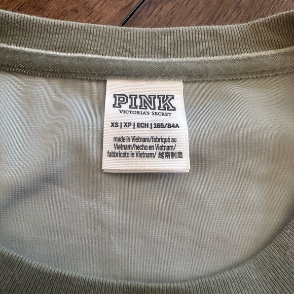 Velvet Green Victoria’s Secret PINK Short Sleeve Shirt - Picture 4 of 8